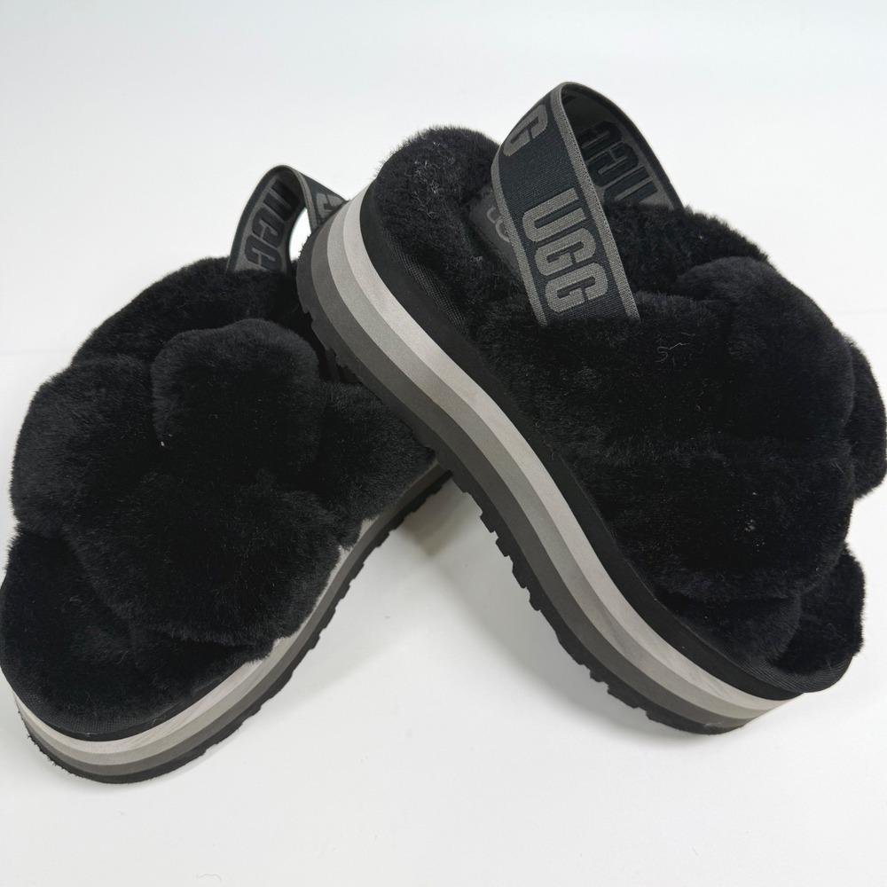 UGG Fluffita Black Sheepskin Platform Slide Sandals Womens Size 6 Cozy Shoes
